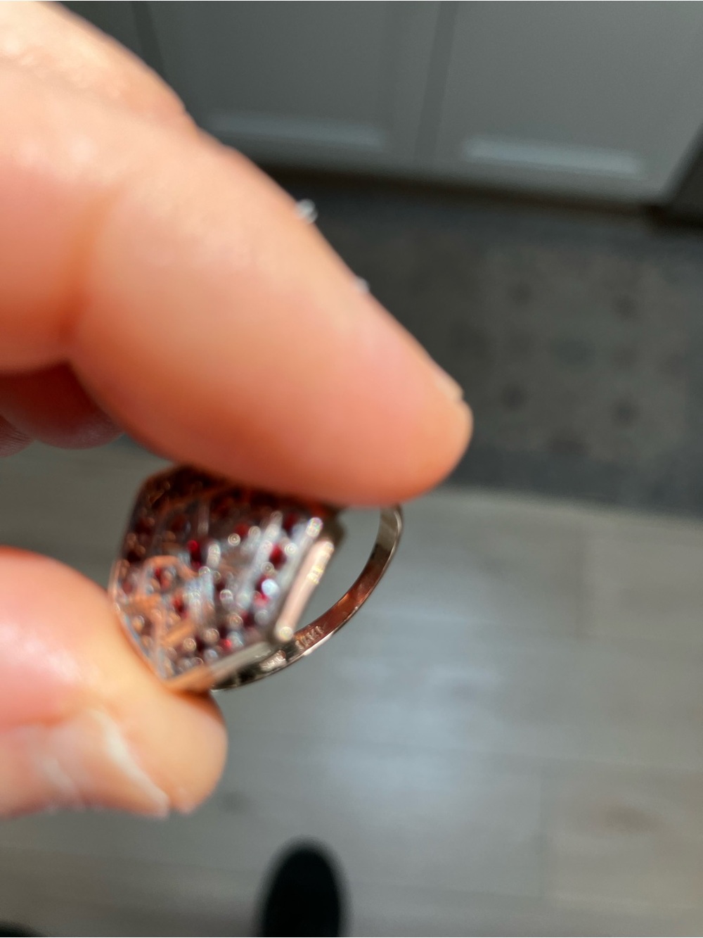 Hexagonal 14k rose gold and Red garnet Ring - Picture 7 of 7